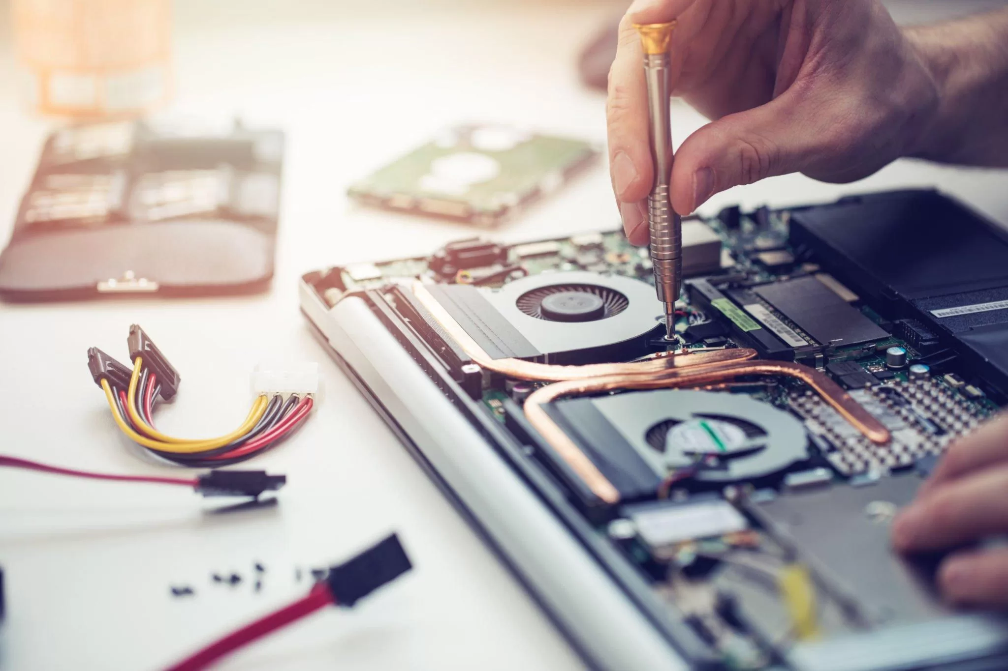 Dizüstü Bilgisayar (Laptop) Tamir ve Teknik Servis Rehberi